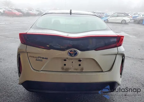 2017 Toyota Prius Prime Plus из США, поврежденный, VIN JTDKARFP4H3055849